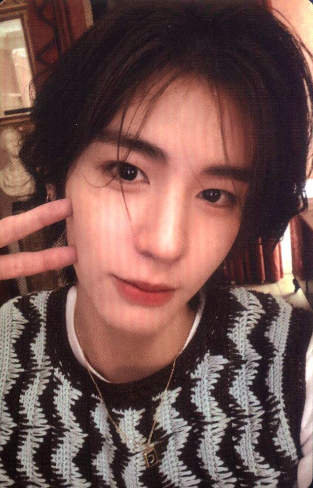 Leehan BOYNEXTDOOR photocard from Photocard