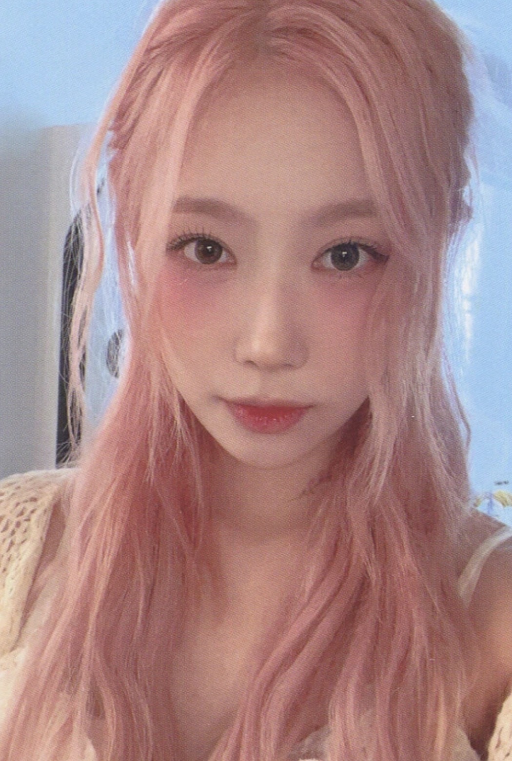 Handong Dreamcatcher photocard from Lucky Draw