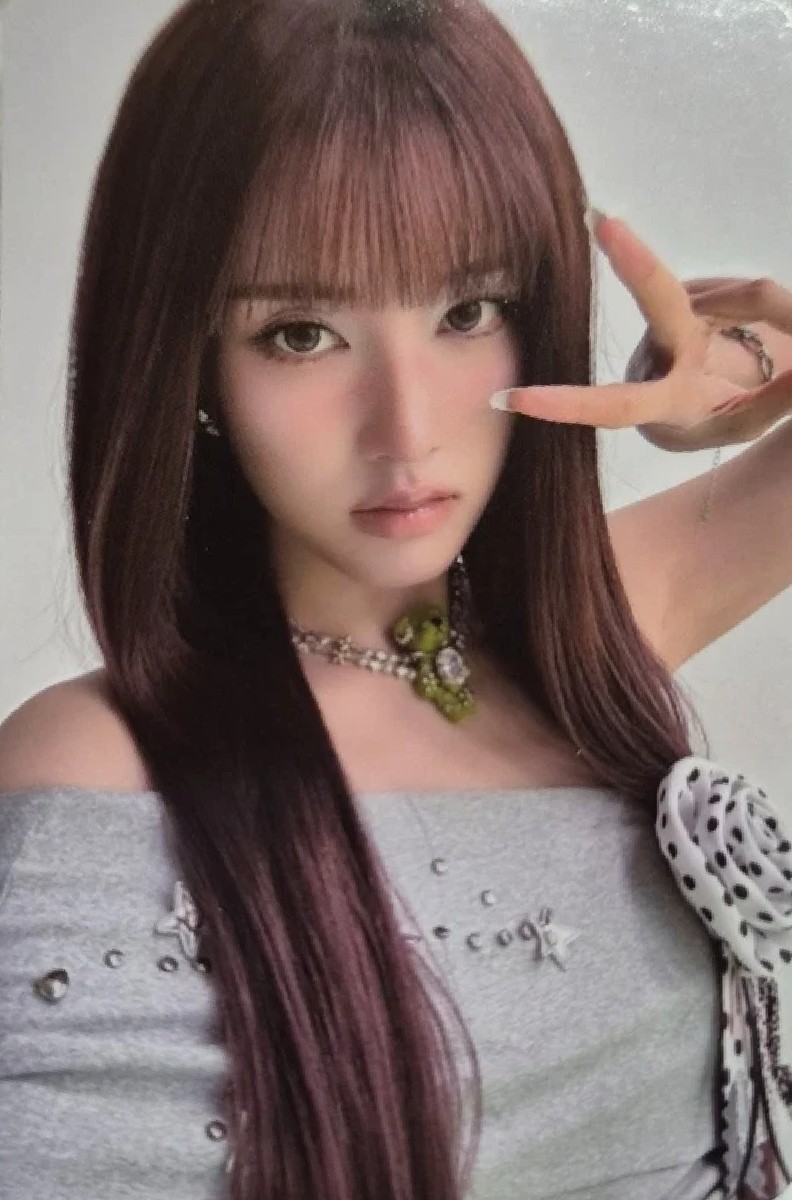 Yoon STAYC photocard - 2:Love Photocard