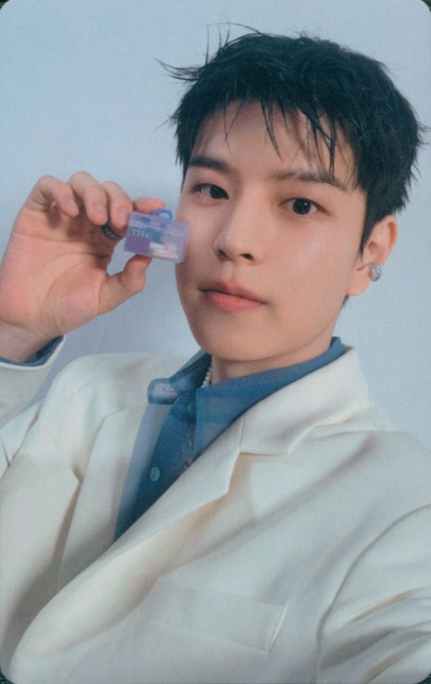 Seungmin Stray Kids photocard - GIANT Selfie Photocard