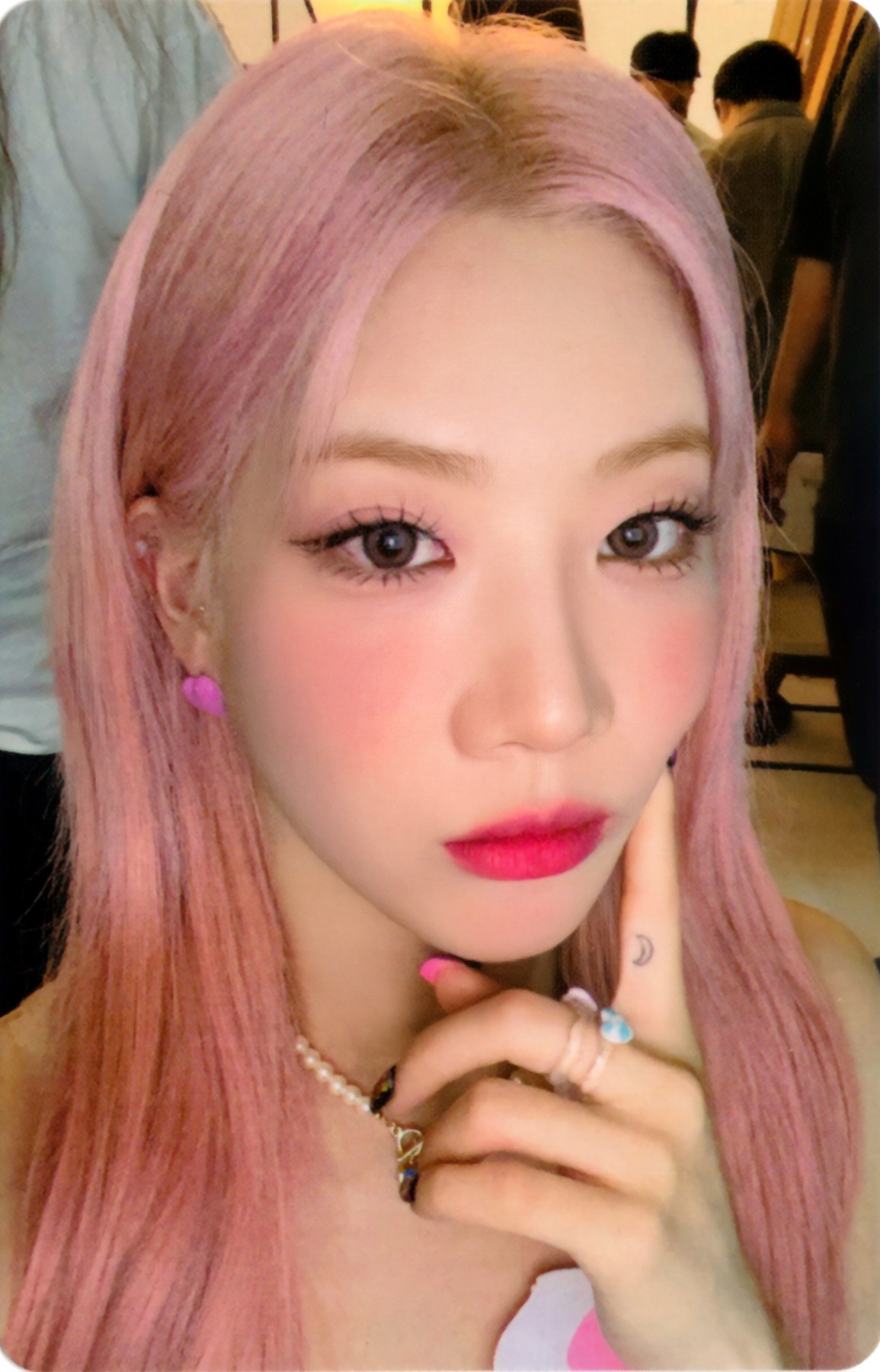 Kim Lip LOONA photocard from Regular ver.