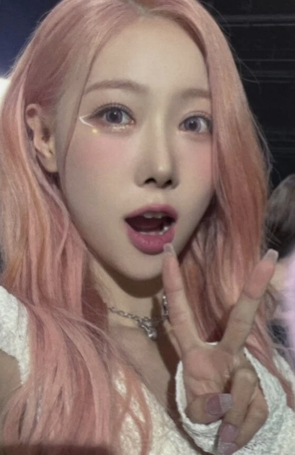 Handong Dreamcatcher photocard from Preorder