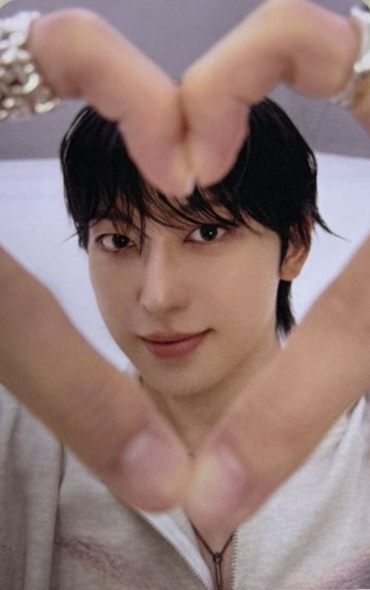 Fuma &TEAM photocard from Benefit