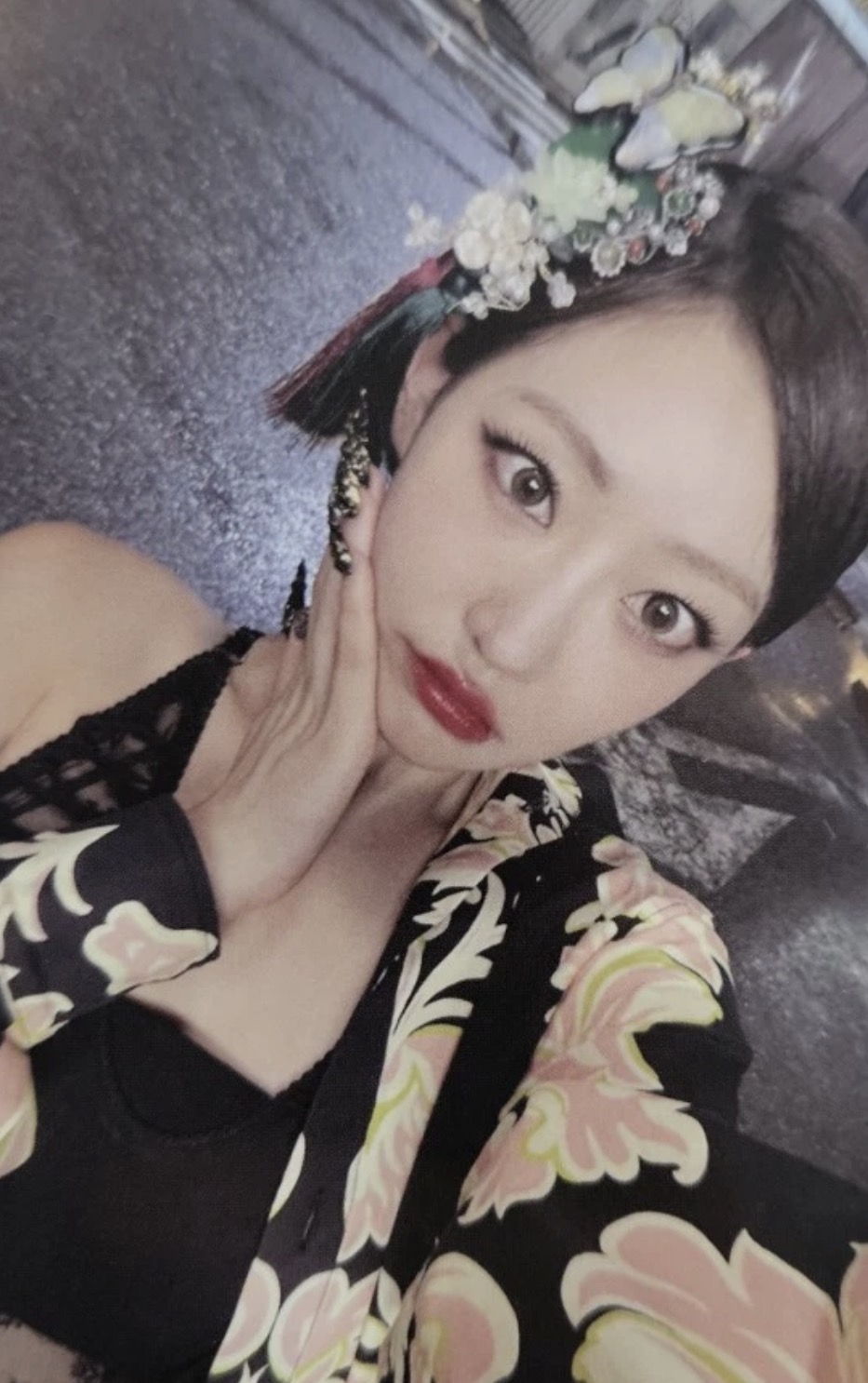 Julie KISS OF LIFE photocard from Photocard