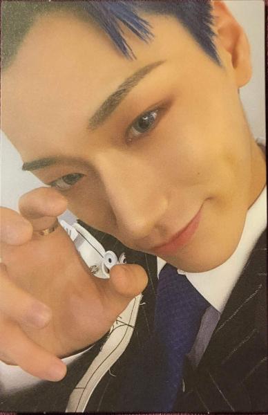 San ATEEZ photocard - ZERO:
FEVER EPILOGUE