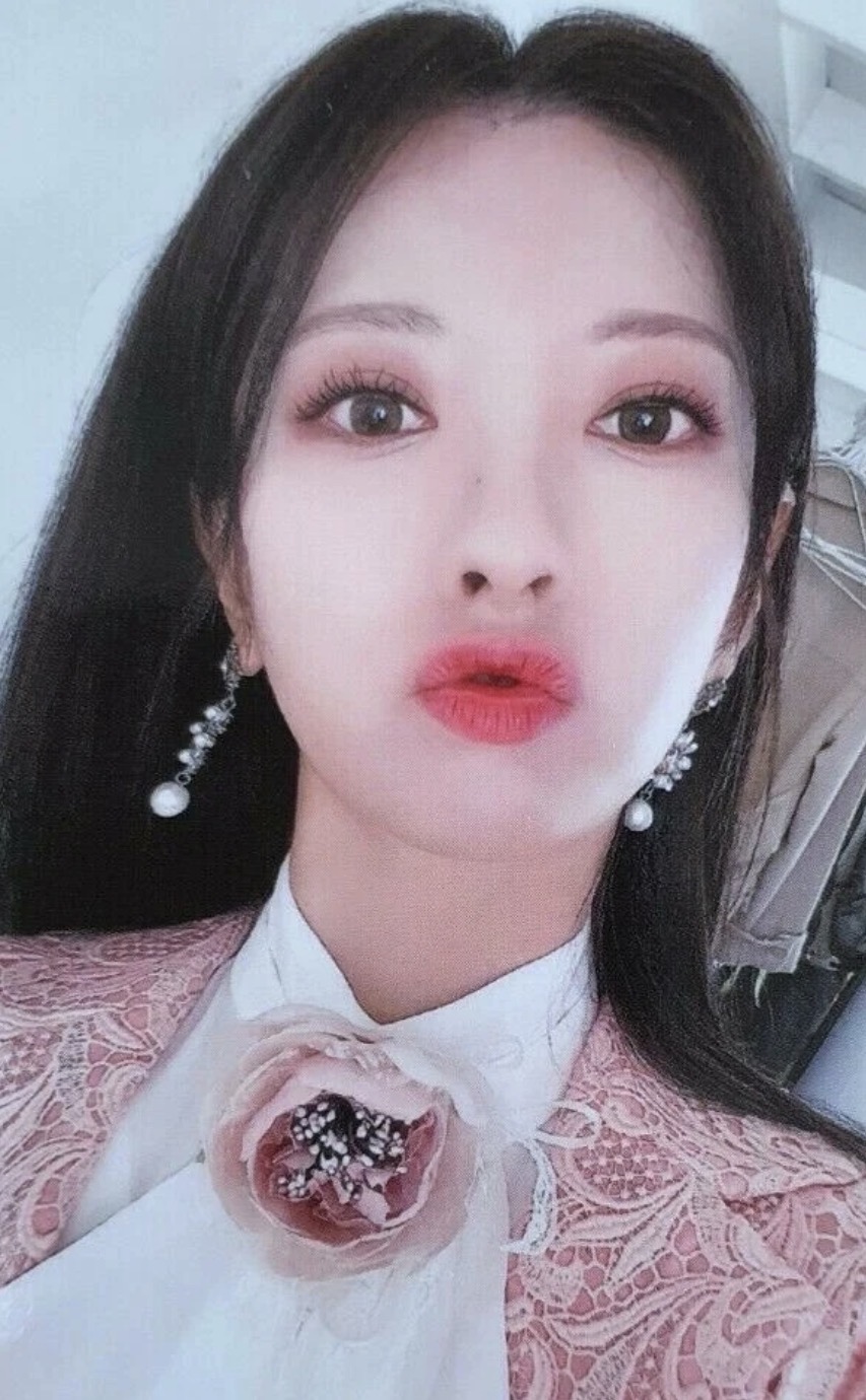 Bona Cosmic Girls photocard - UNNATURAL Photocard