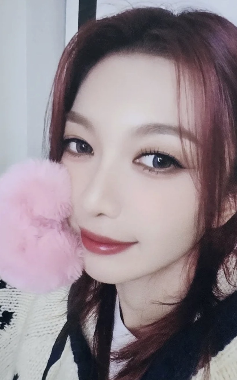 Dami Dreamcatcher photocard from Benefit