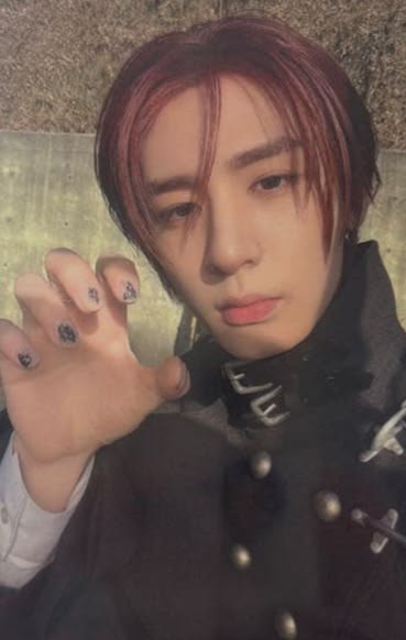 Leehan BOYNEXTDOOR photocard from Photocard