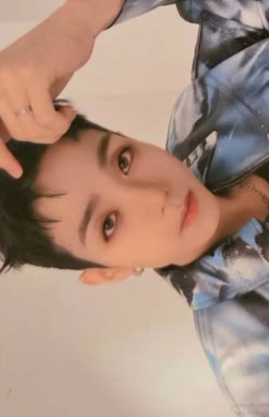 Photocard D
