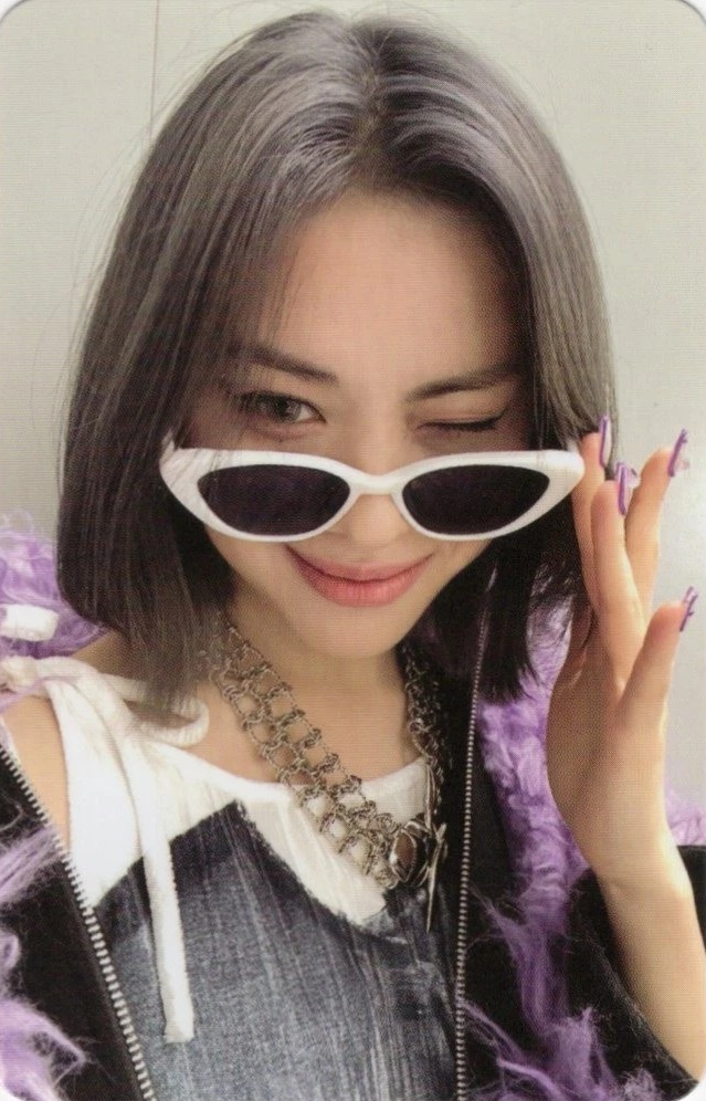 Ryujin ITZY photocard - Cheshire Photocard