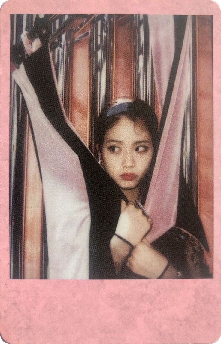 Jisoo BLACKPINK photocard from Polaroid Photocard