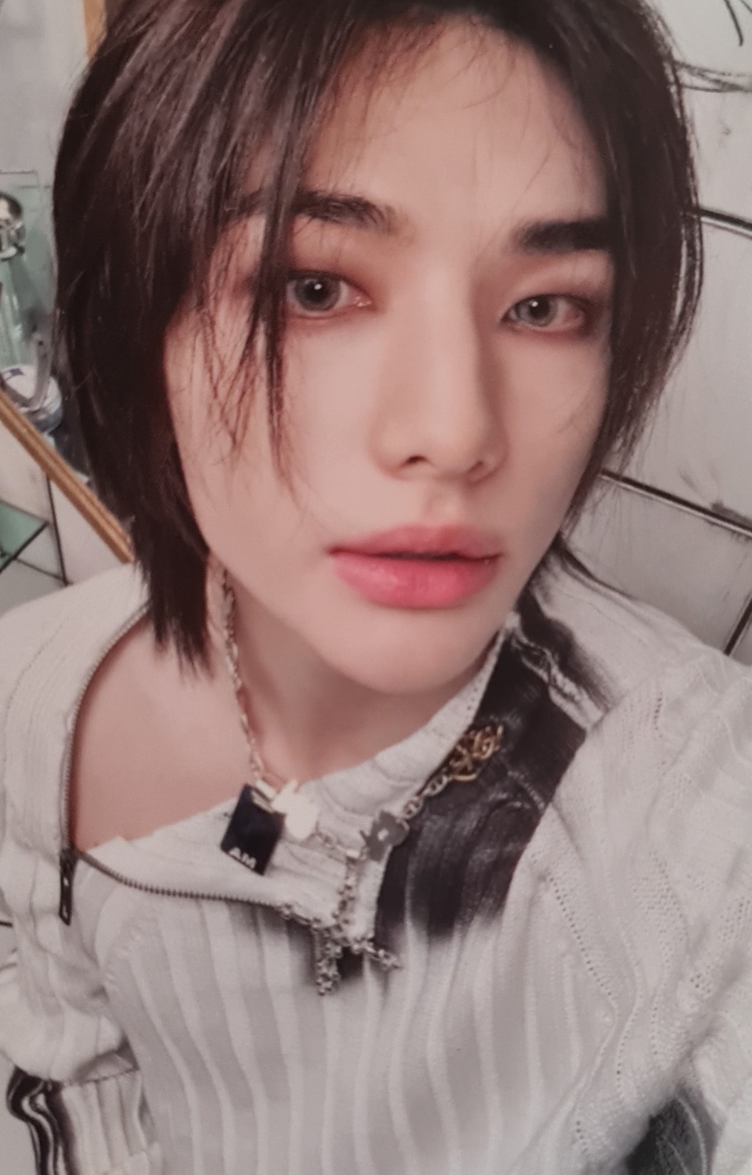 Hyunjin Stray Kids photocard from Photocards