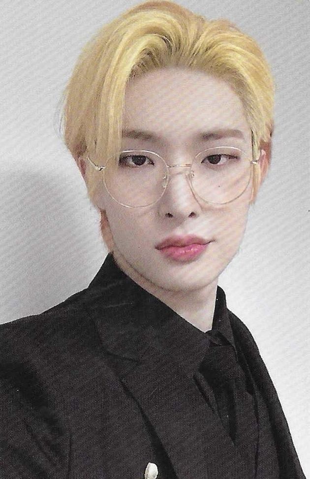 Hello82 Exclusive Madrid Fansign