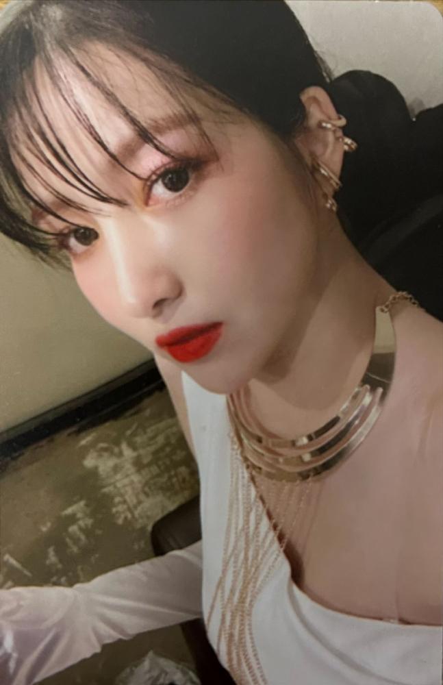Sowon GFRIEND photocard - 回:Song of the Sirens Selfie
