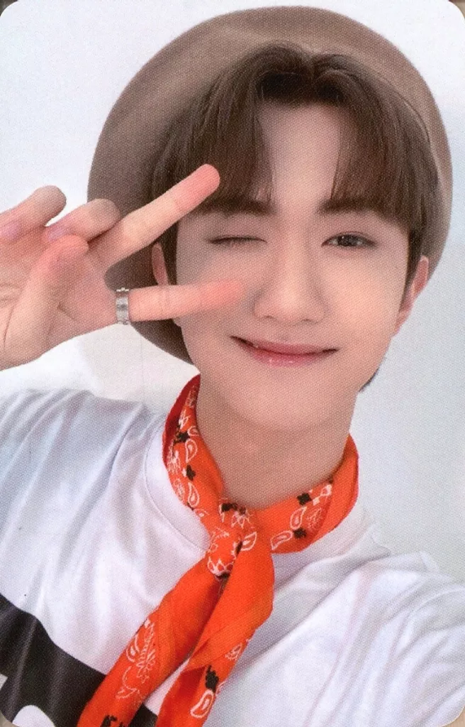 Kyungmun YOUNITE photocard from Preorder