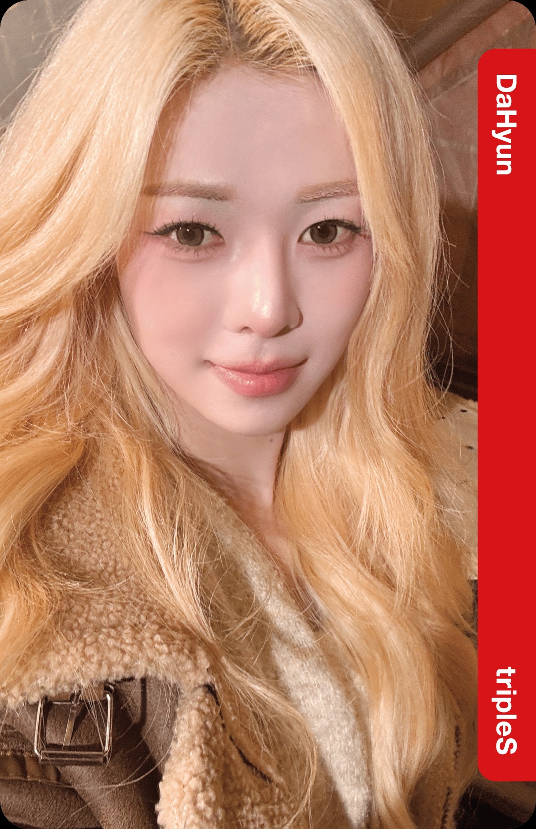 Dahyun tripleS photocard from Double Class Objekt - Selfie Version