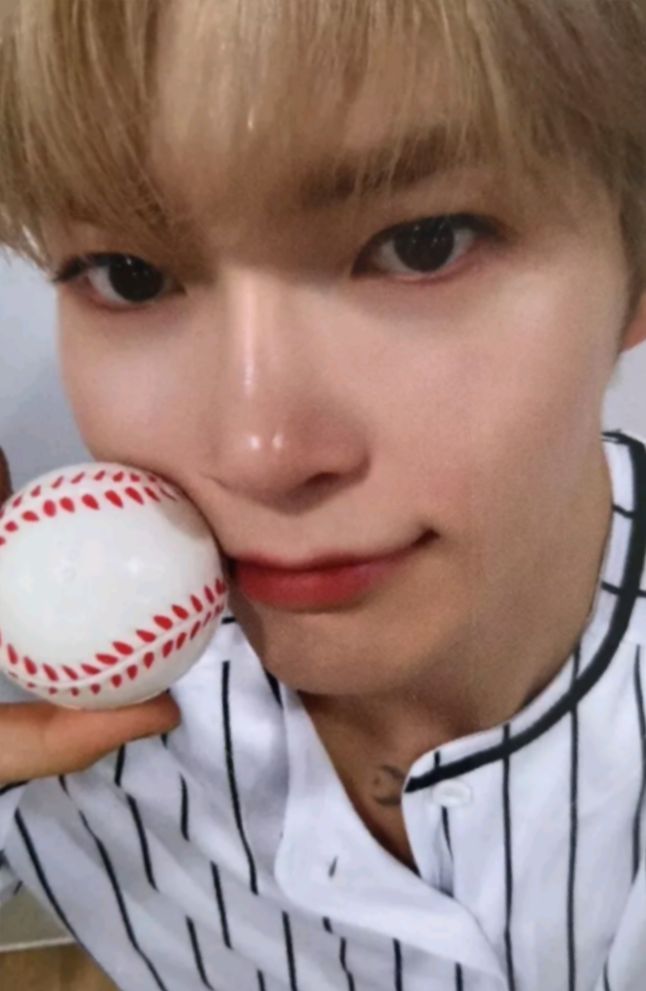 Hanbin ZEROBASEONE photocard from Zerose Ver. - Preorder