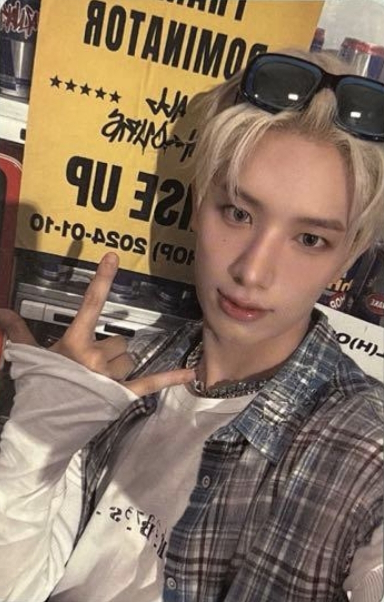 Kunho ALL(H)OURS photocard from Photocard