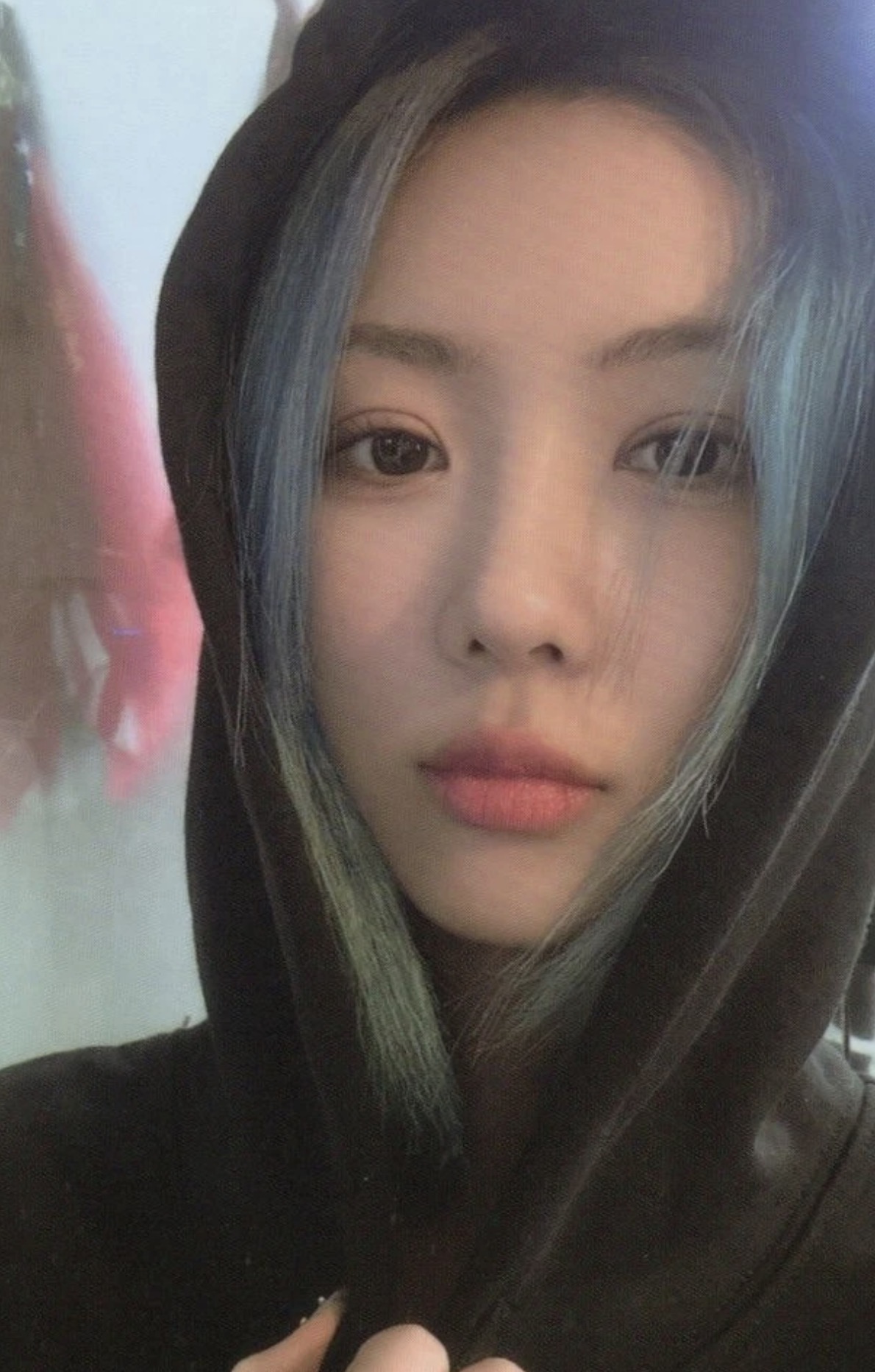 Yoohyeon Dreamcatcher photocard from Hoodie merch photocard