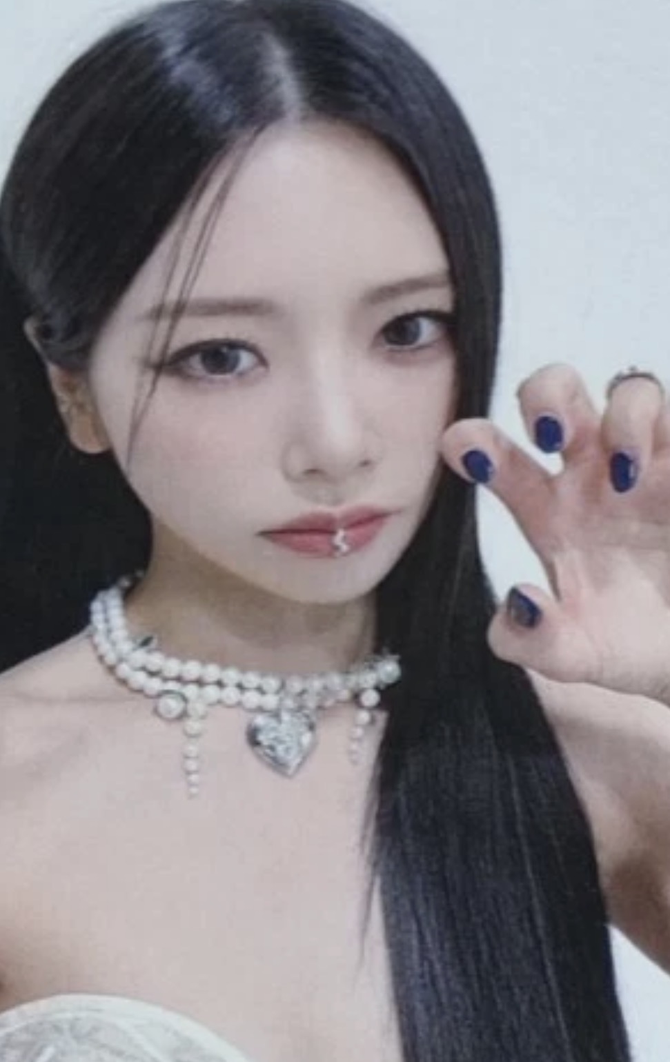 JiU Dreamcatcher photocard from Benefit
