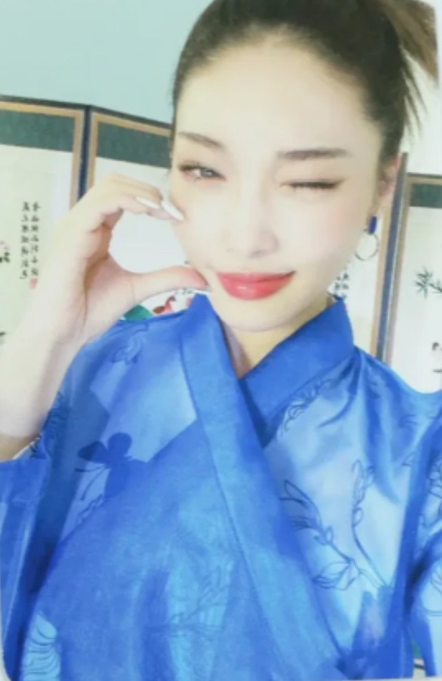 2022 Season's Greetings Pre-Order