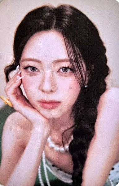Makestar Pop-Up Random Trading Card