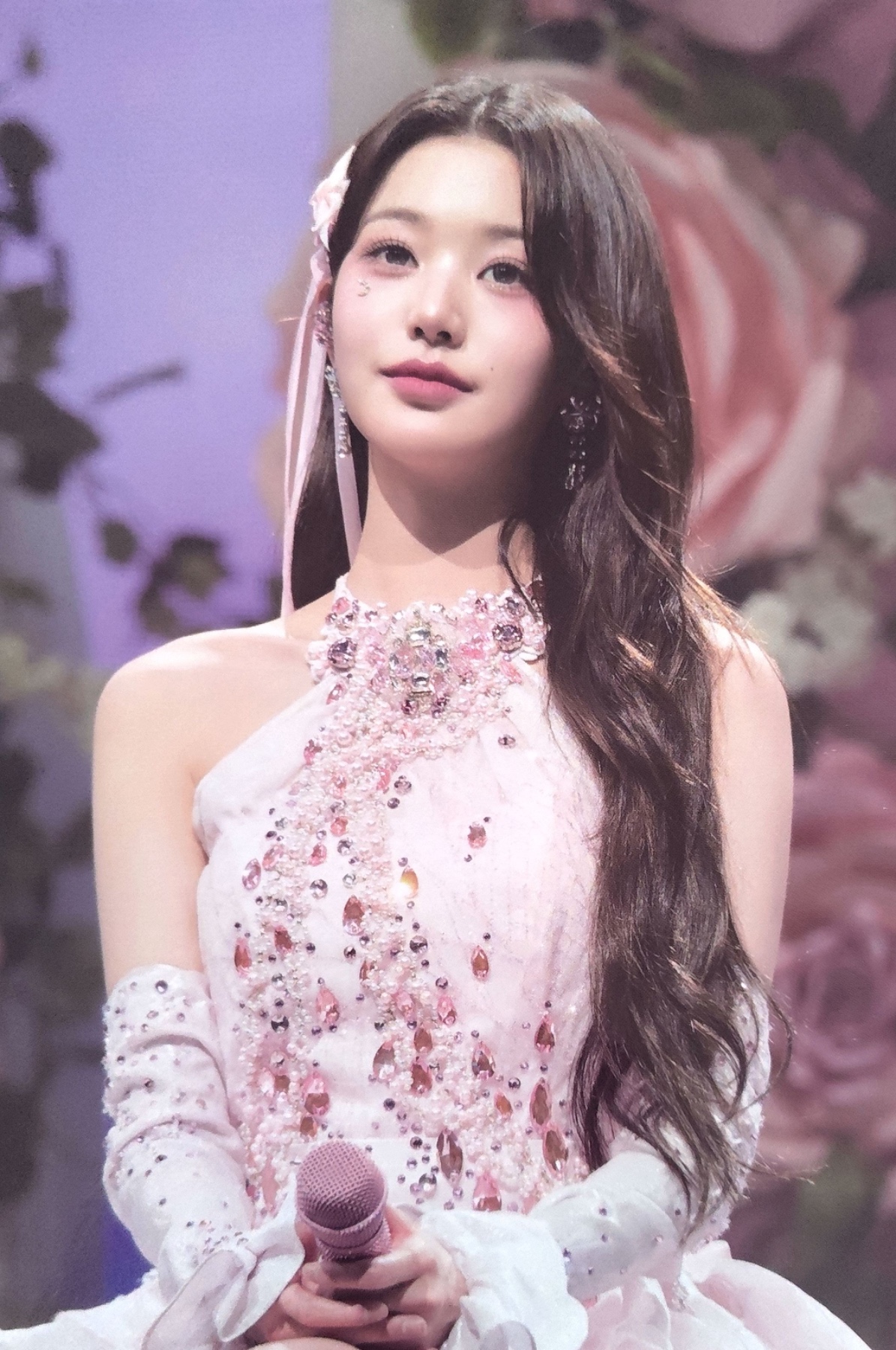 Wonyoung IVE photocard from Blu-Ray Photo Stand
