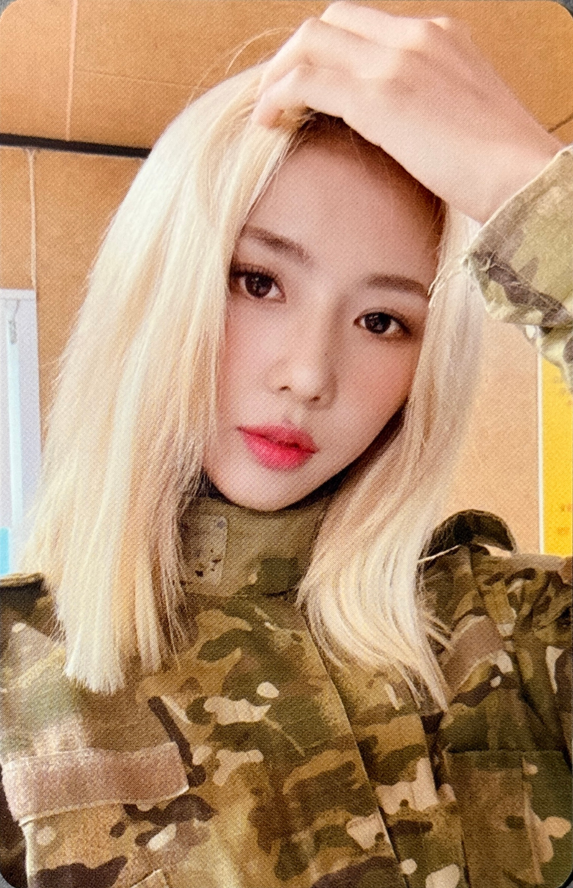 Yoohyeon Dreamcatcher photocard from Photocard Set (D)