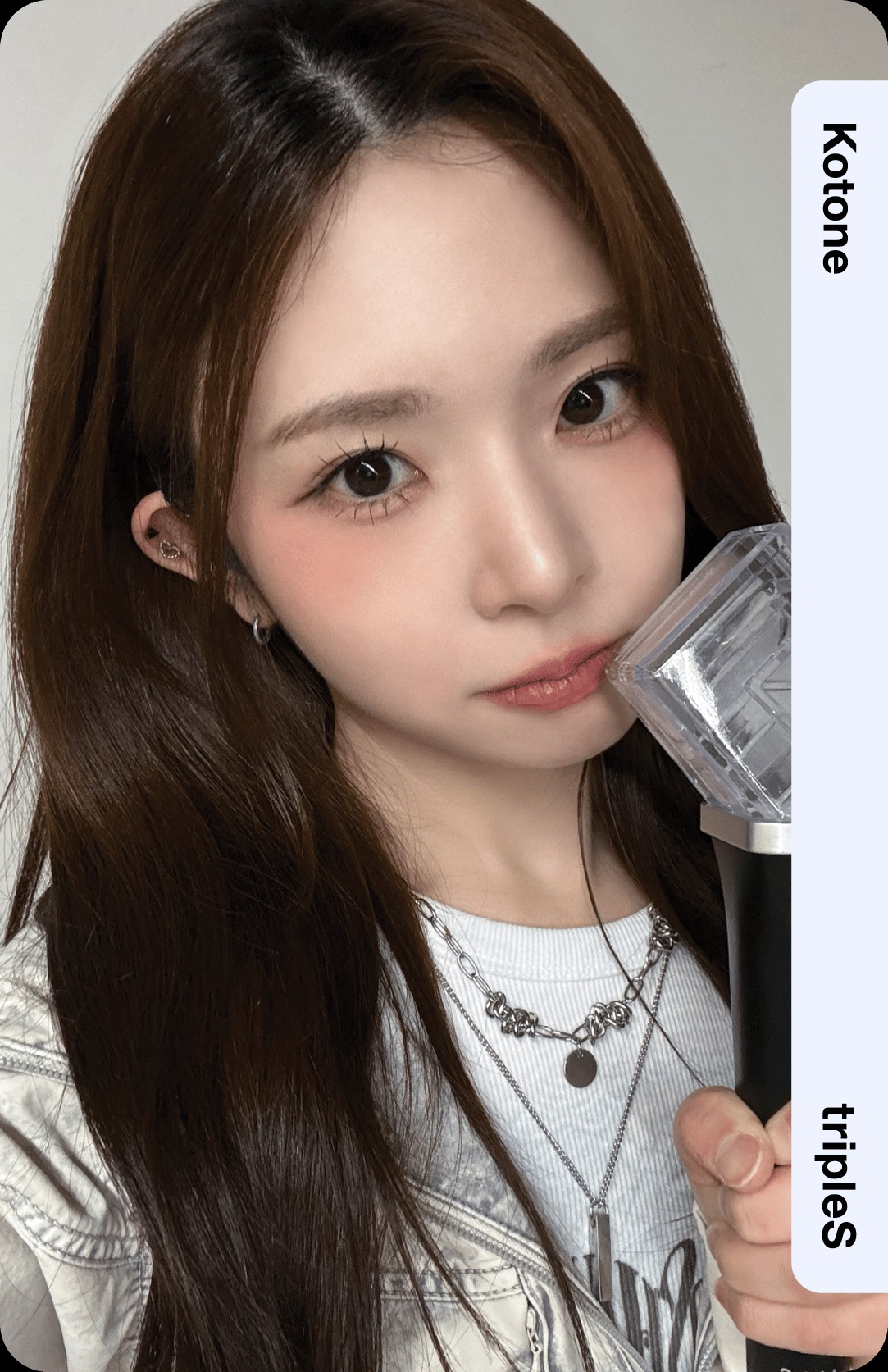 tripleS – Official Lightstick Double Class Objekt