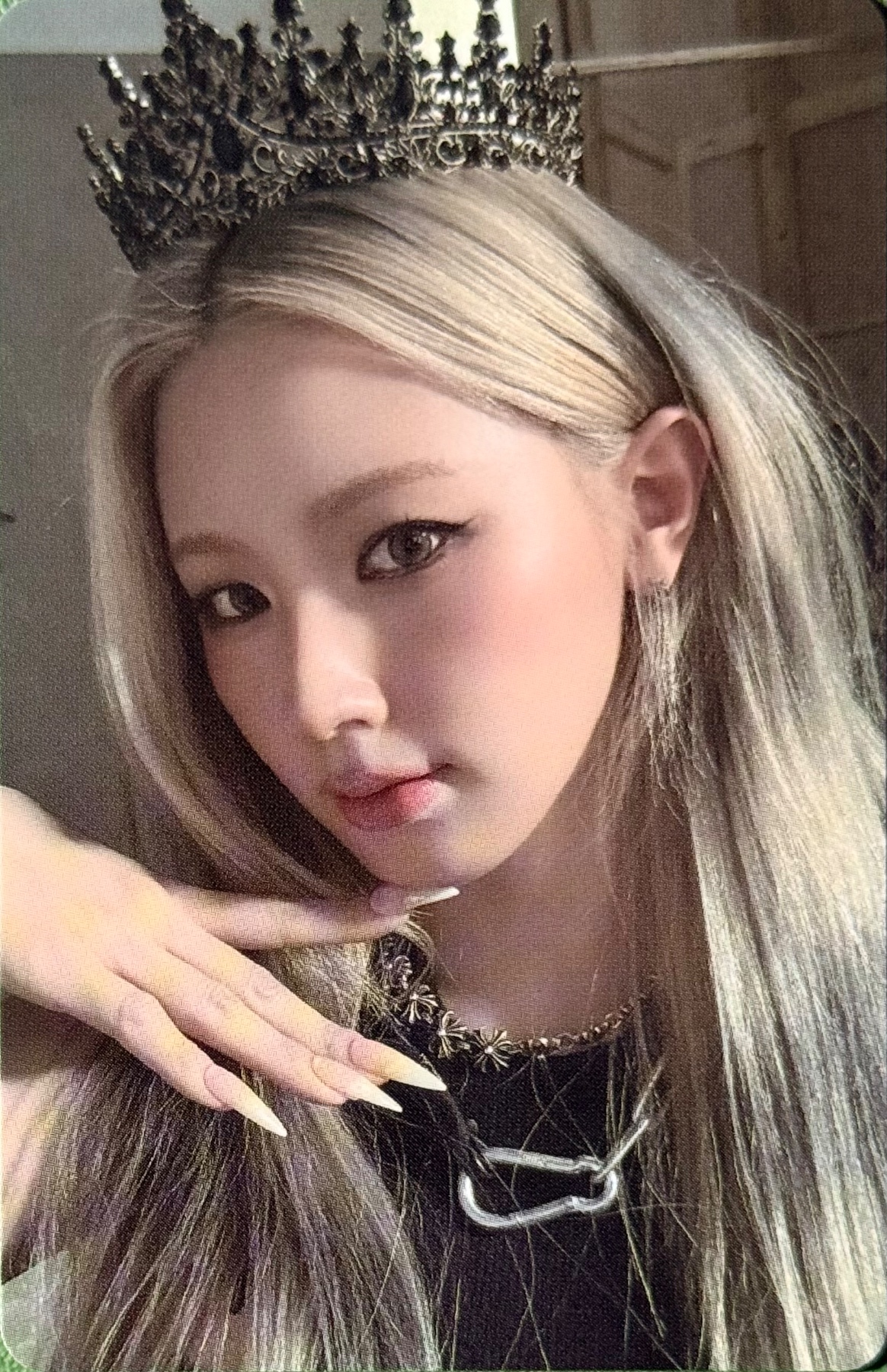 Miyeon I-DLE photocard from Photocard