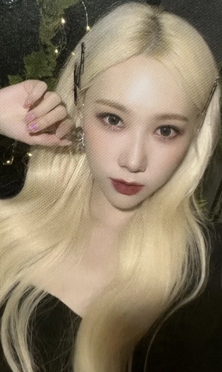 Handong Dreamcatcher photocard - Summer Holiday Photocard