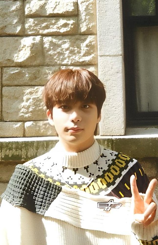 Jongho ATEEZ photocard from Photocards