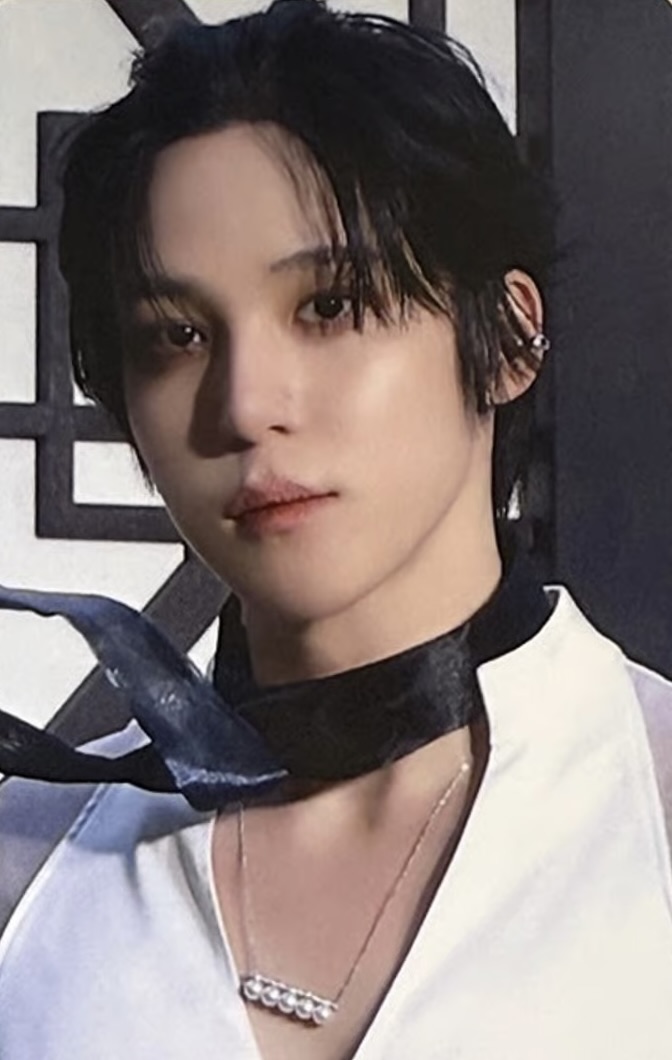 Yunho ATEEZ photocard from Preorder
