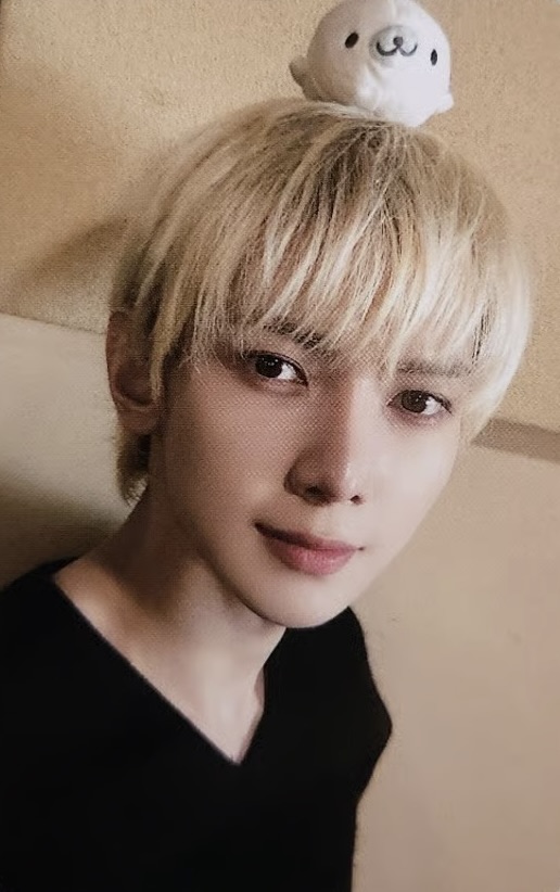 Yeosang ATEEZ photocard from Benefit