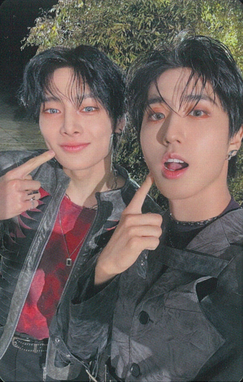 Fanclub Benefit Preorder Unit Photocard