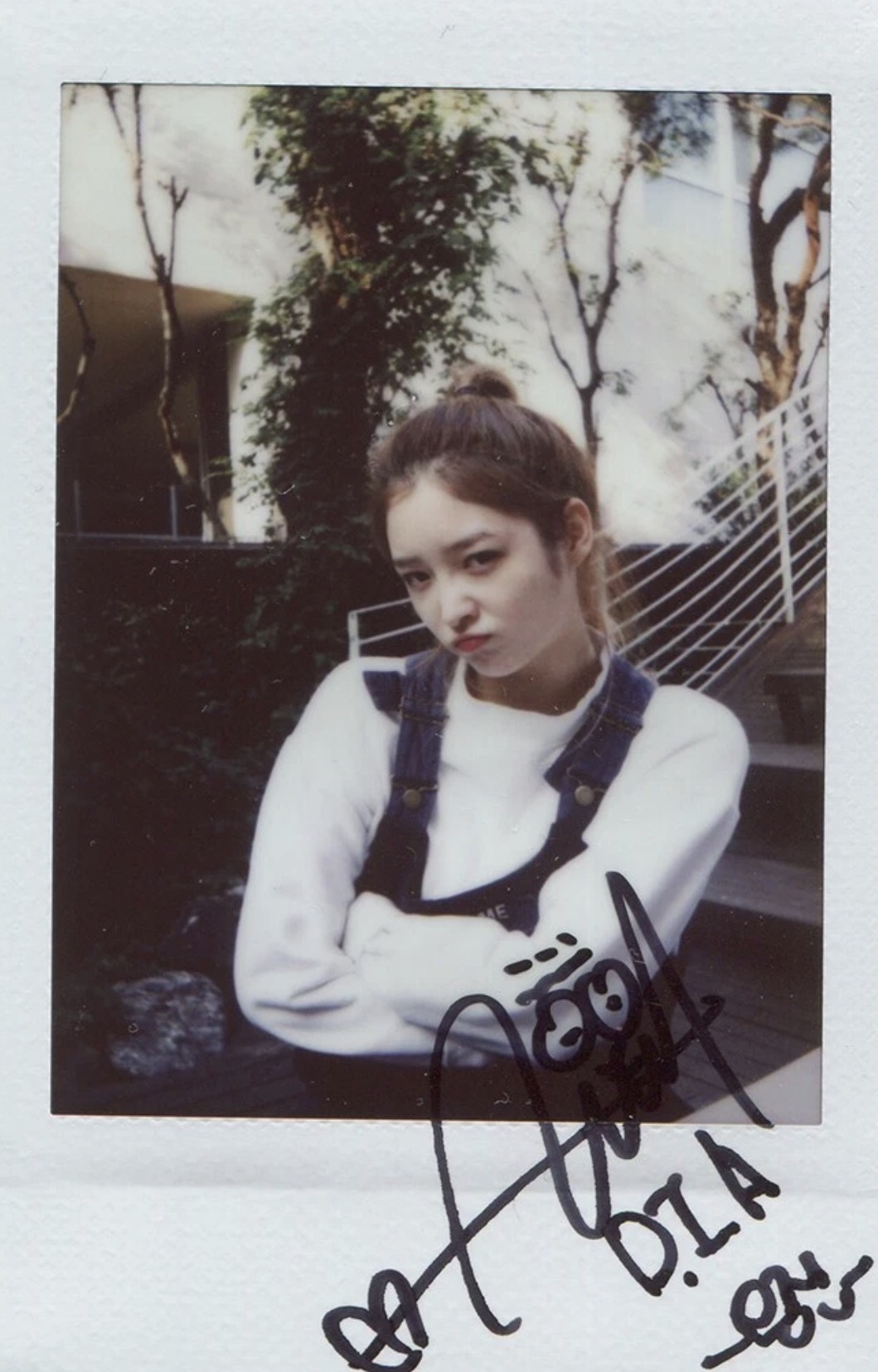 Autographed pob Autographed Polaroid