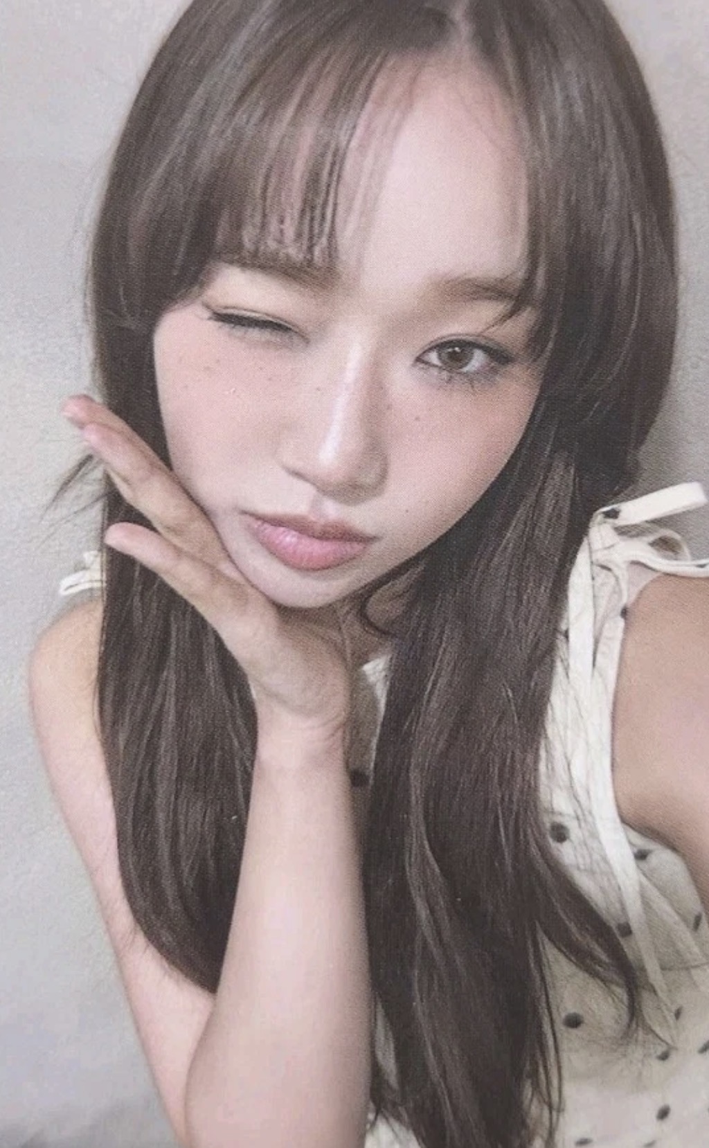 Yoojung I.O.I photocard - Loop Photocard