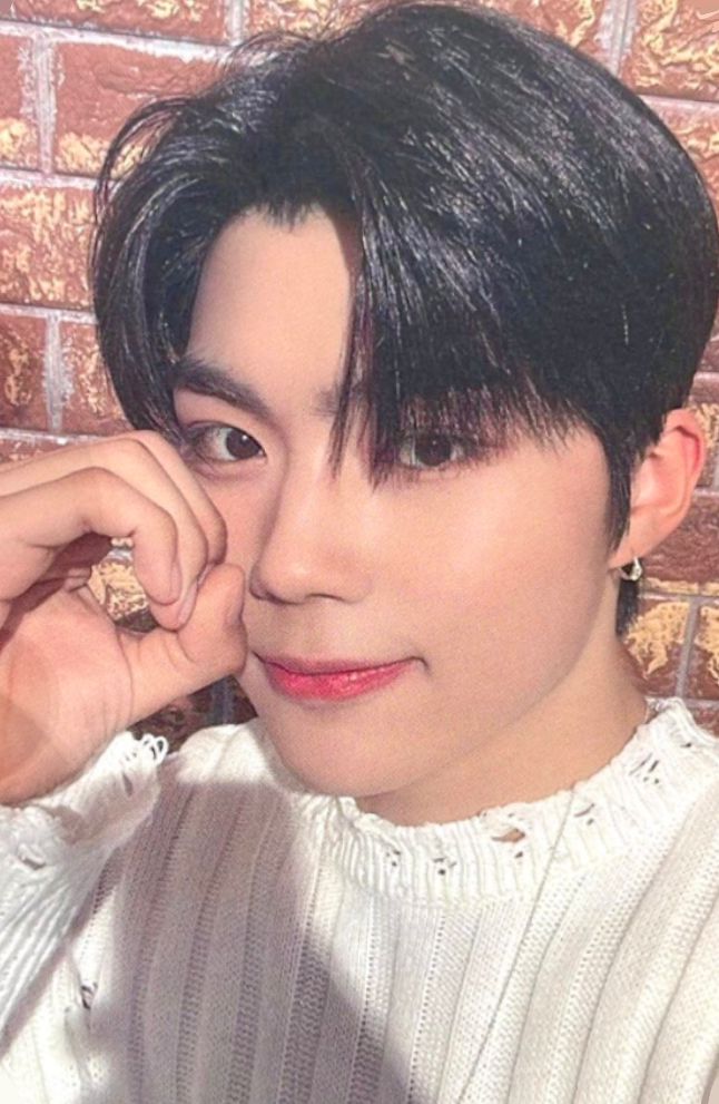 Broadcast K-909 - 1st Week