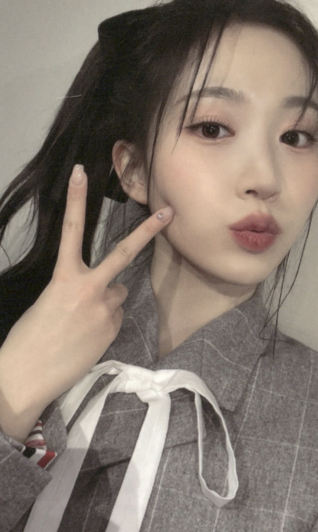 Haewon NMIXX photocard from Photocard