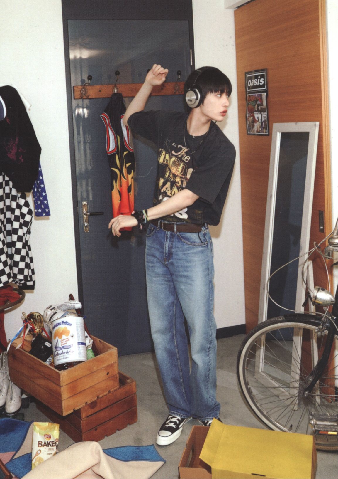Taesan BOYNEXTDOOR photocard from Postcard