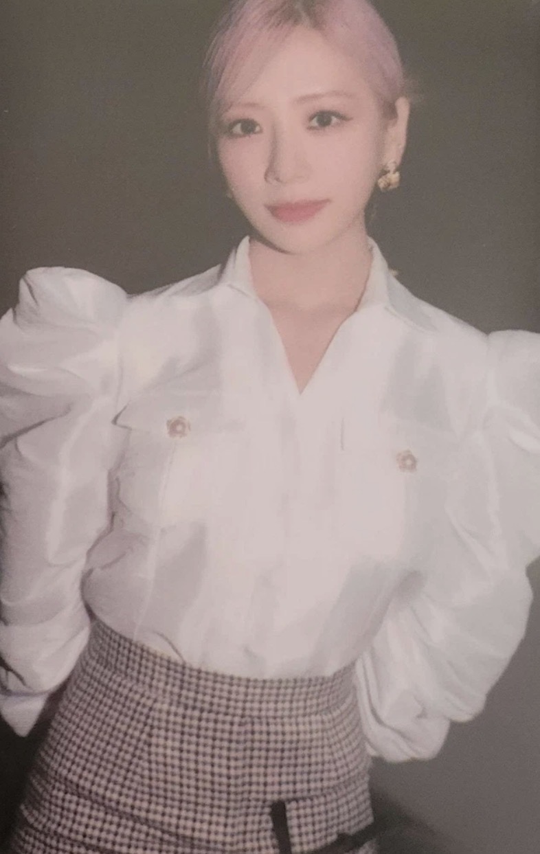 JiU Dreamcatcher photocard from PVC Card
