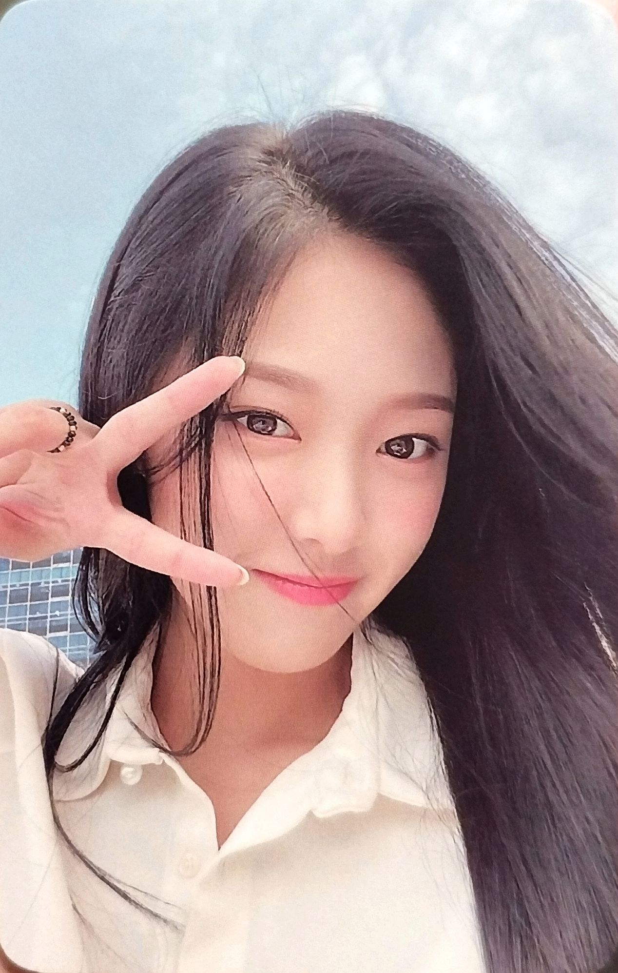 Hyunjin LOONA photocard from Photocard Set