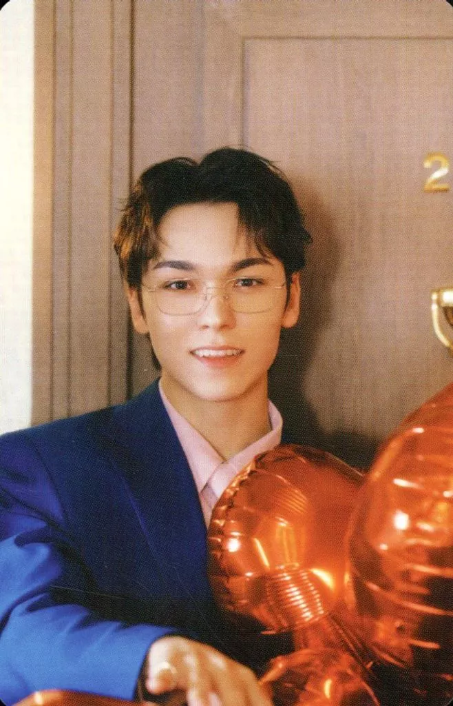 Vernon SEVENTEEN photocard - SPILL THE FEELS Booklet (Random Member set)