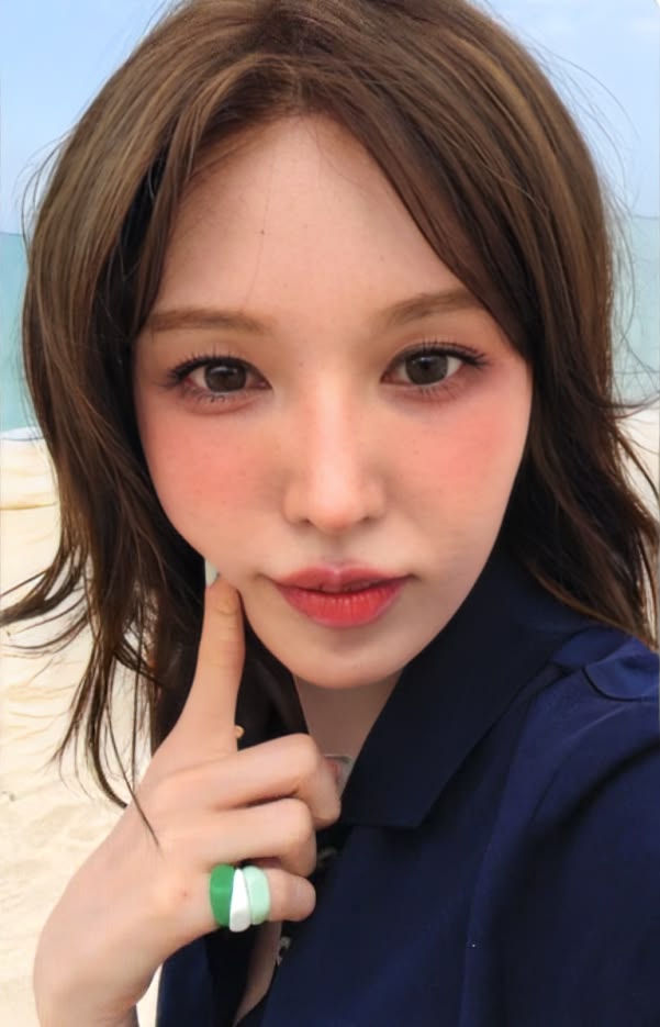 Ktown4u 1.0 Preorder