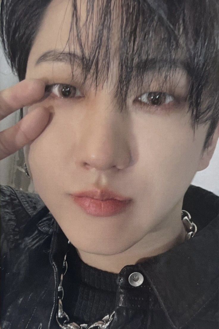 Changbin Stray Kids photocard - ★★★★★
(5-STAR)