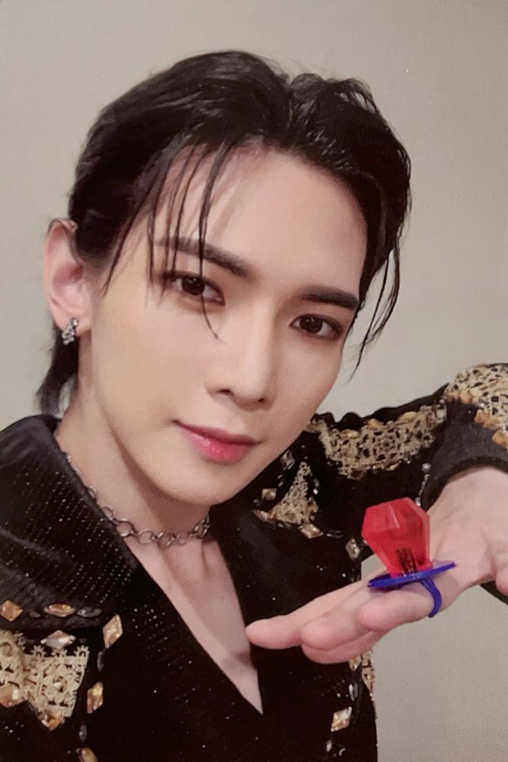 Yeosang ATEEZ photocard from Jewelry set