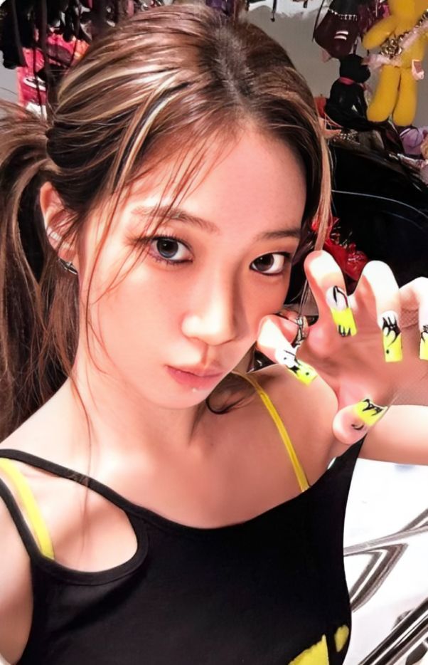 Vol.3 -Cheeky Neon Pepper