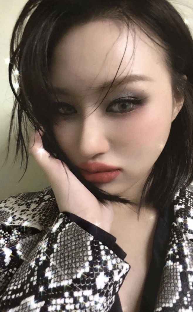 Siyeon Dreamcatcher photocard from Preorder