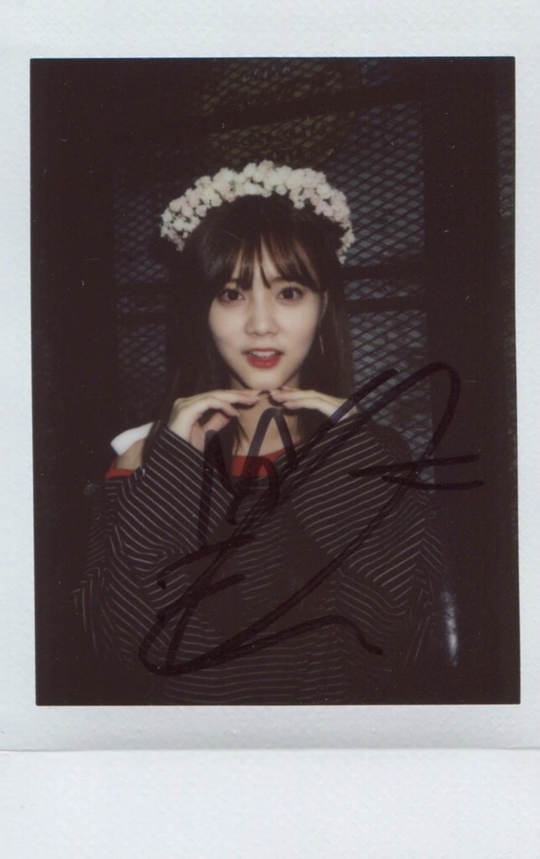 Eunchae DIA photocard - YOLO Autographed Polaroid Benefit