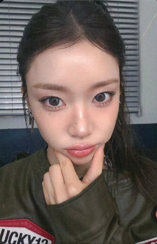 Sumin STAYC photocard - STAY ALIVE Photocard